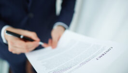 kontrakt menadżerski